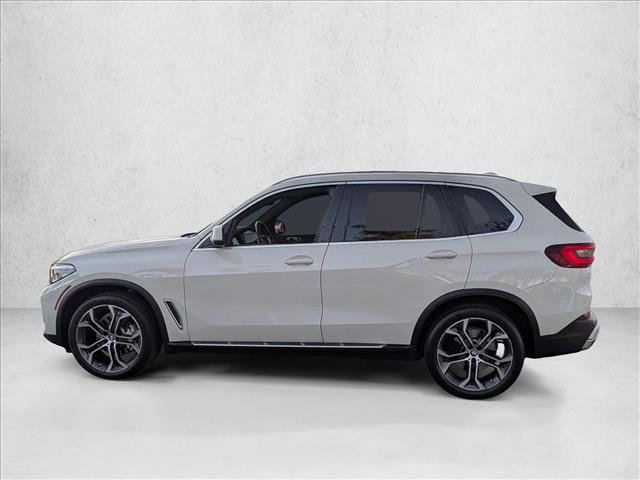 Used 2022 BMW X5 sDrive40i w/ Parking Assistance Package image 9