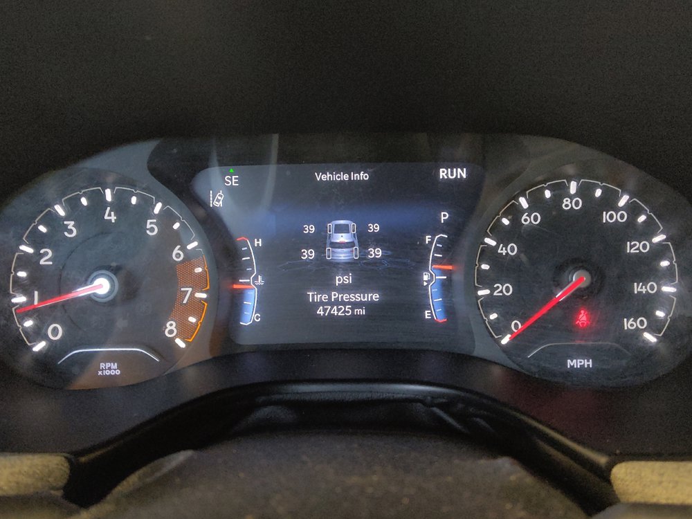Used 2022 Jeep Compass Latitude w/ Mopar Graphics Package FWD image 23