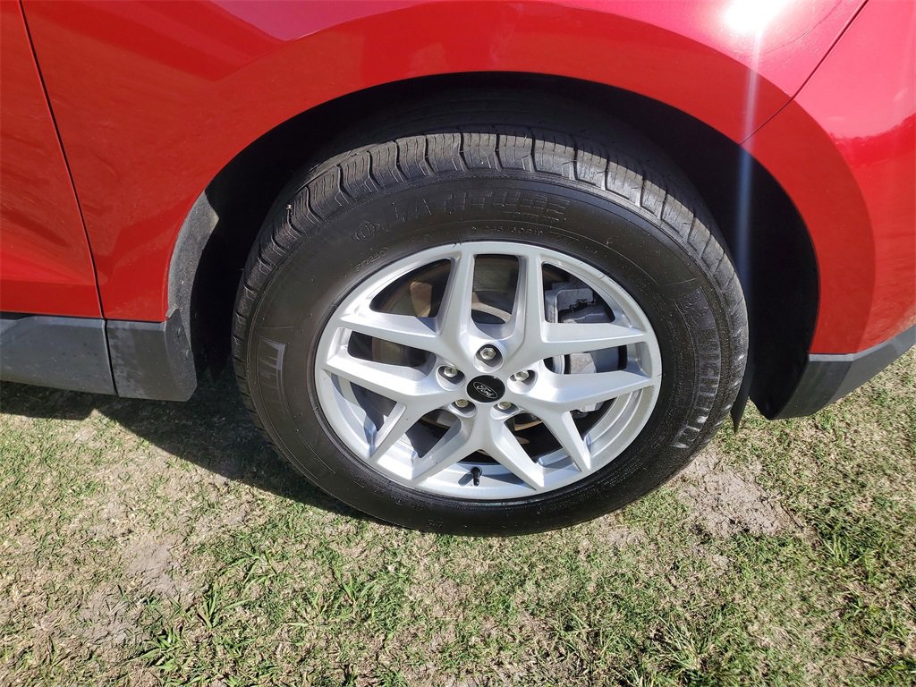 Used 2024 Ford Edge SEL image 6