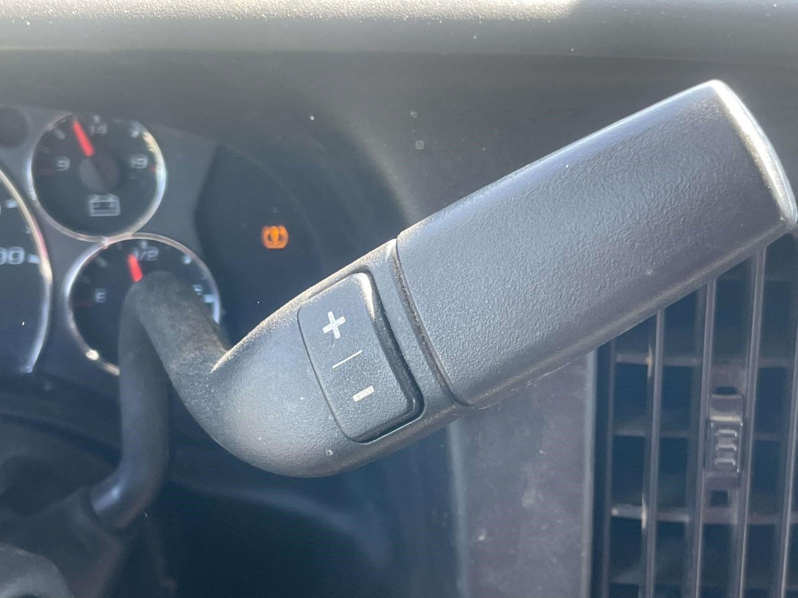Used 2019 Chevrolet Express 2500 w/ Driver Convenience Package RWD image 18