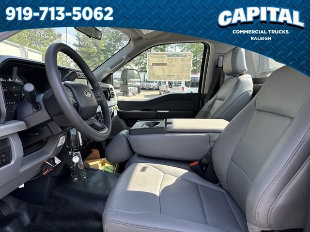 New 2024 Ford F550 4x4 Regular Cab Super Duty image 17