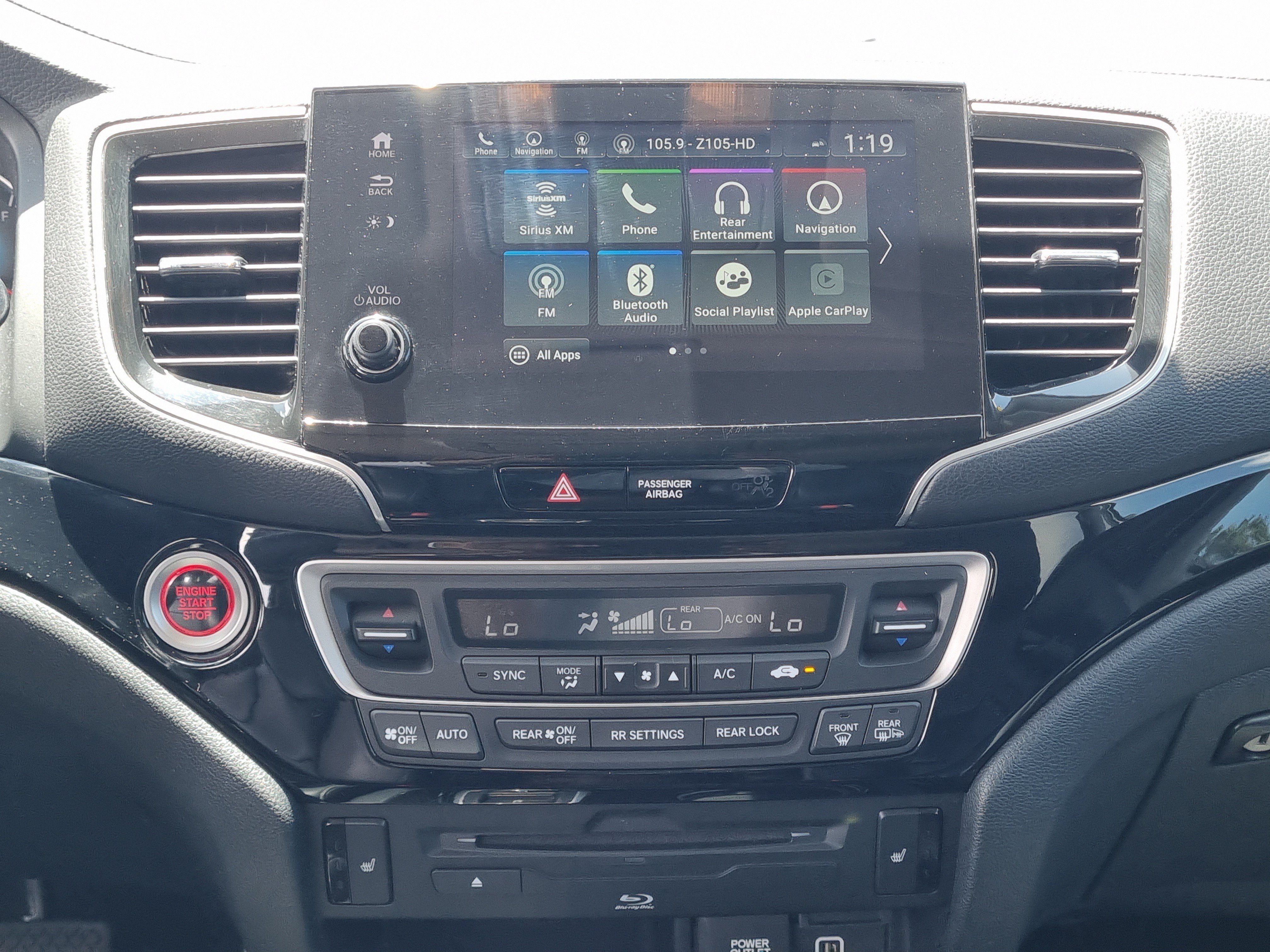 Used 2020 Honda Pilot Touring image 17