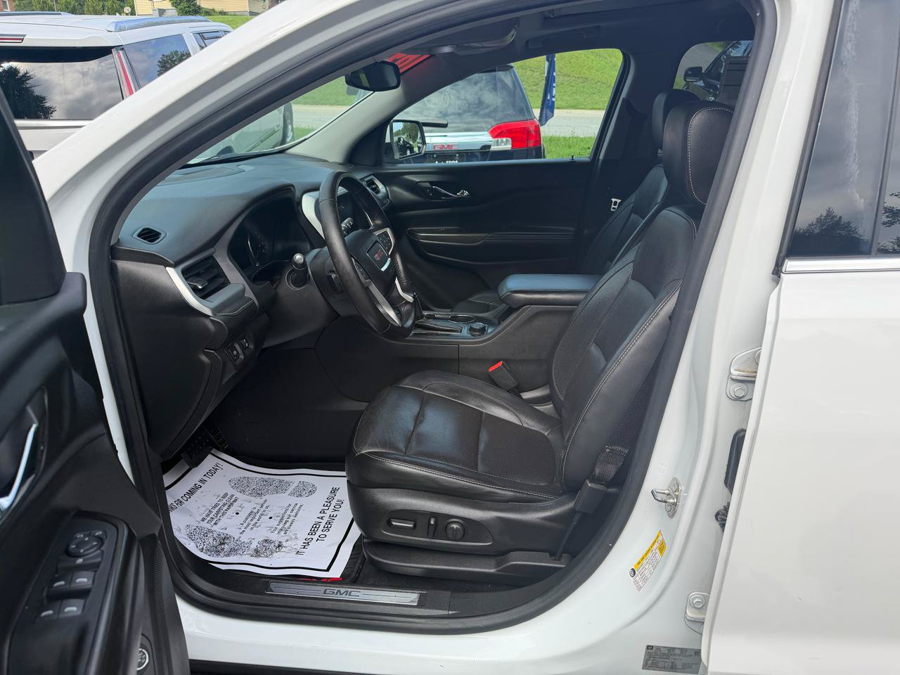 Used 2017 GMC Acadia SLT AWD/4WD image 19