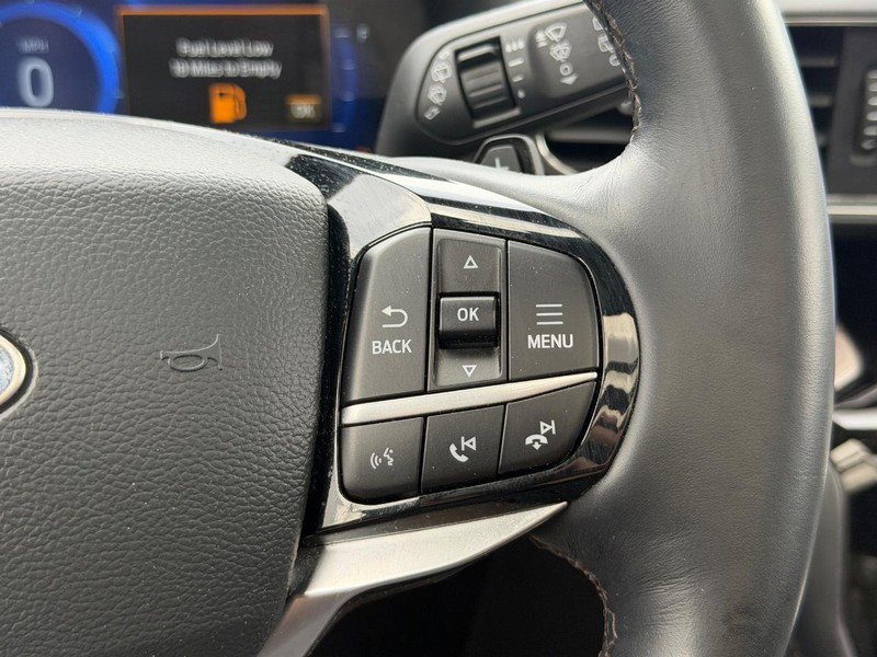 Used 2021 Ford Explorer Platinum w/ Equipment Group 601A AWD/4WD image 21