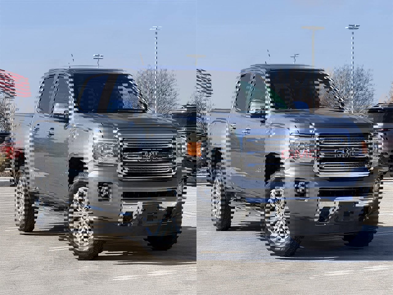 Used 2018 GMC Canyon SLT w/ Driver Alert Package image 2