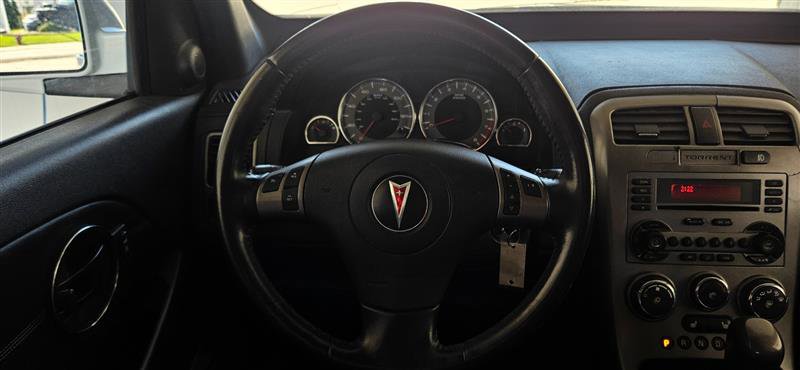 Used 2006 Pontiac Torrent w/ Preferred Package image 11
