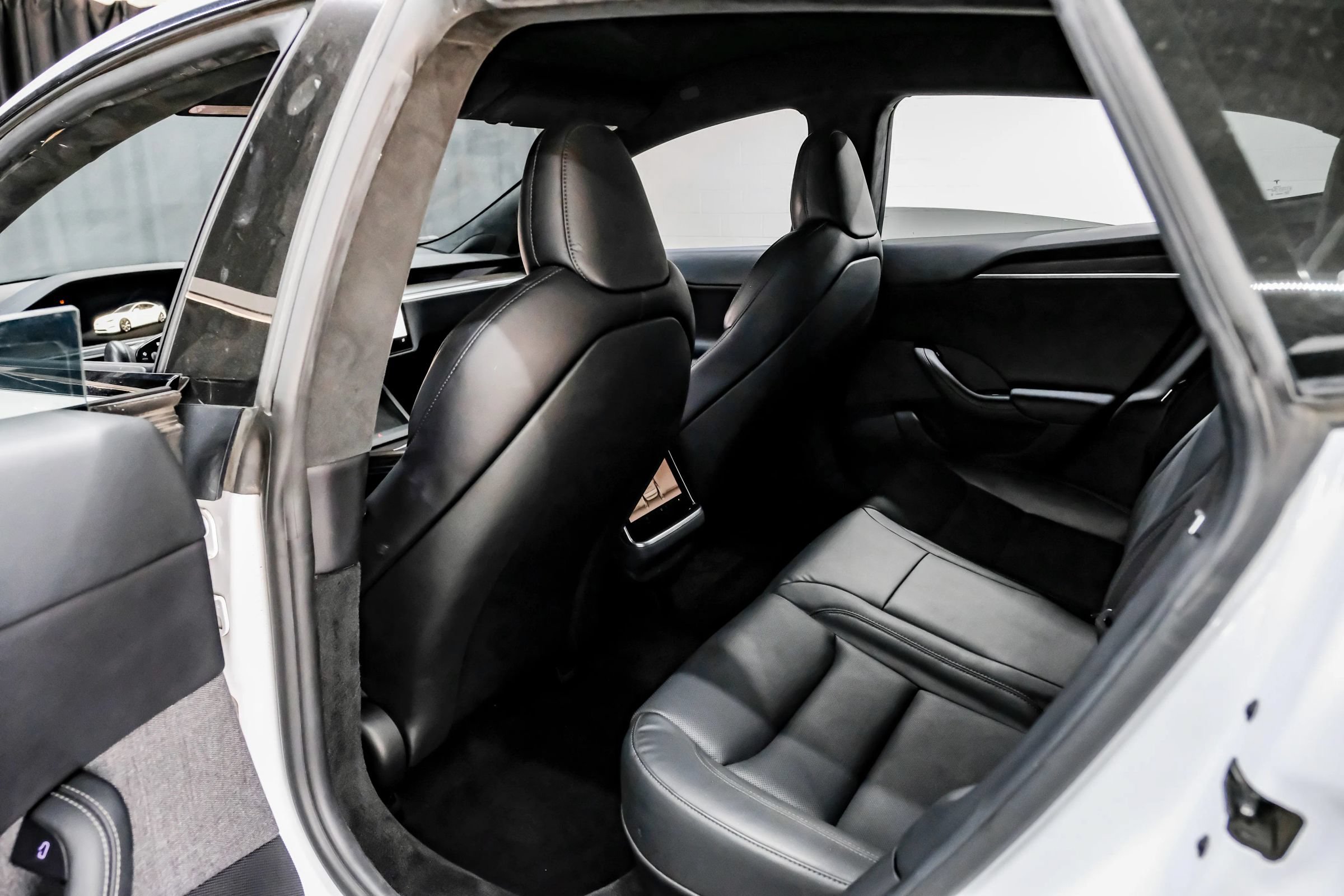 Used 2022 Tesla Model S AWD/4WD image 45