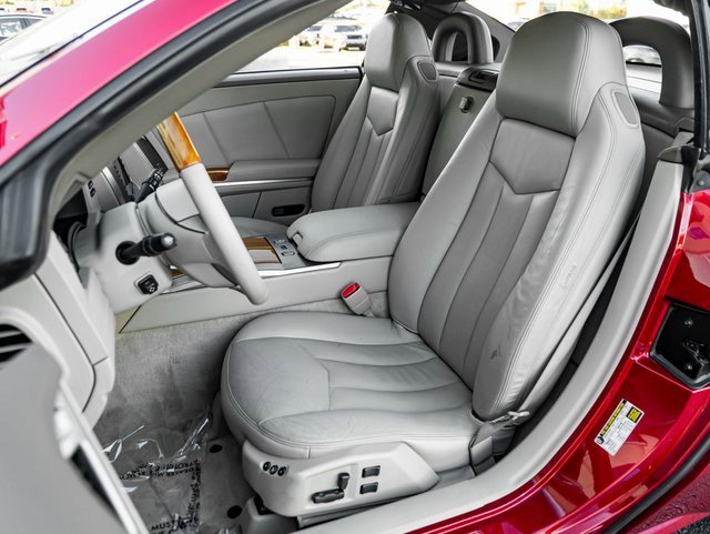 Used 2005 Cadillac XLR image 14