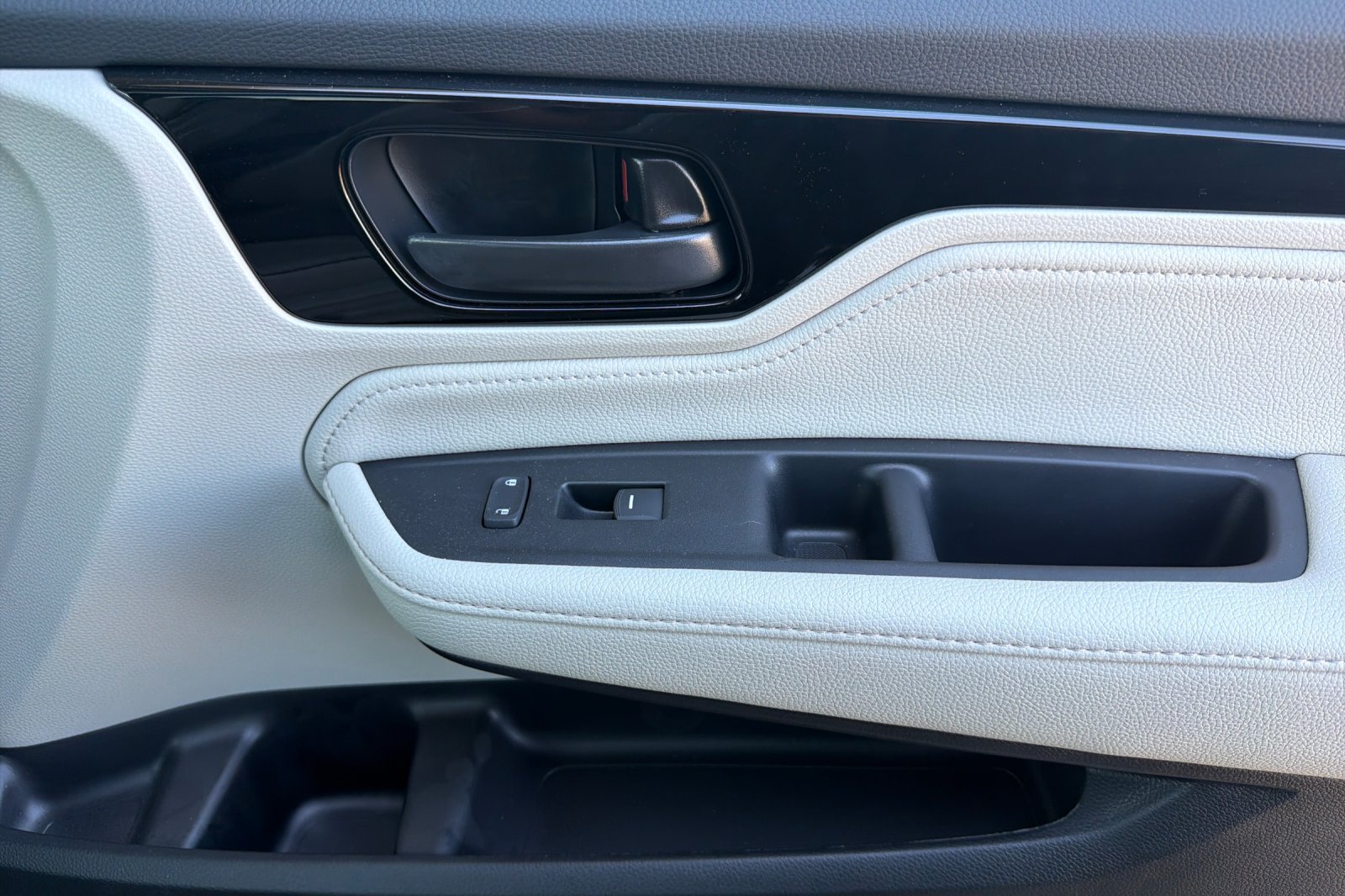 Used 2026 Honda Odyssey Touring image 23
