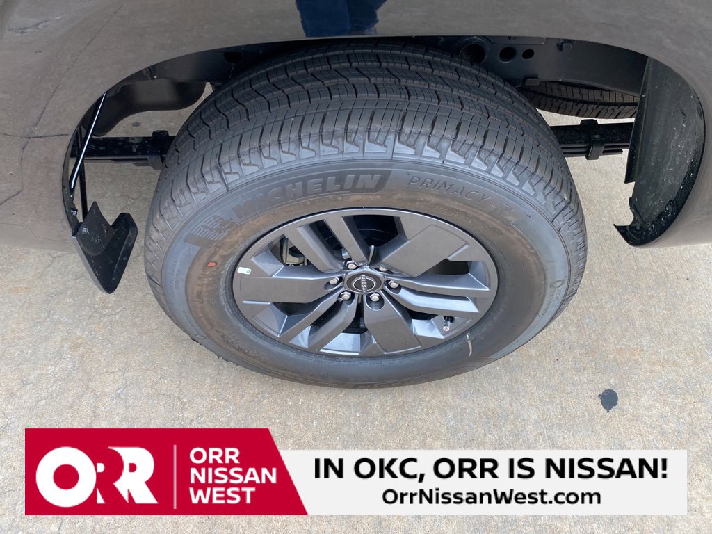 New 2025 Nissan Frontier SV image 9