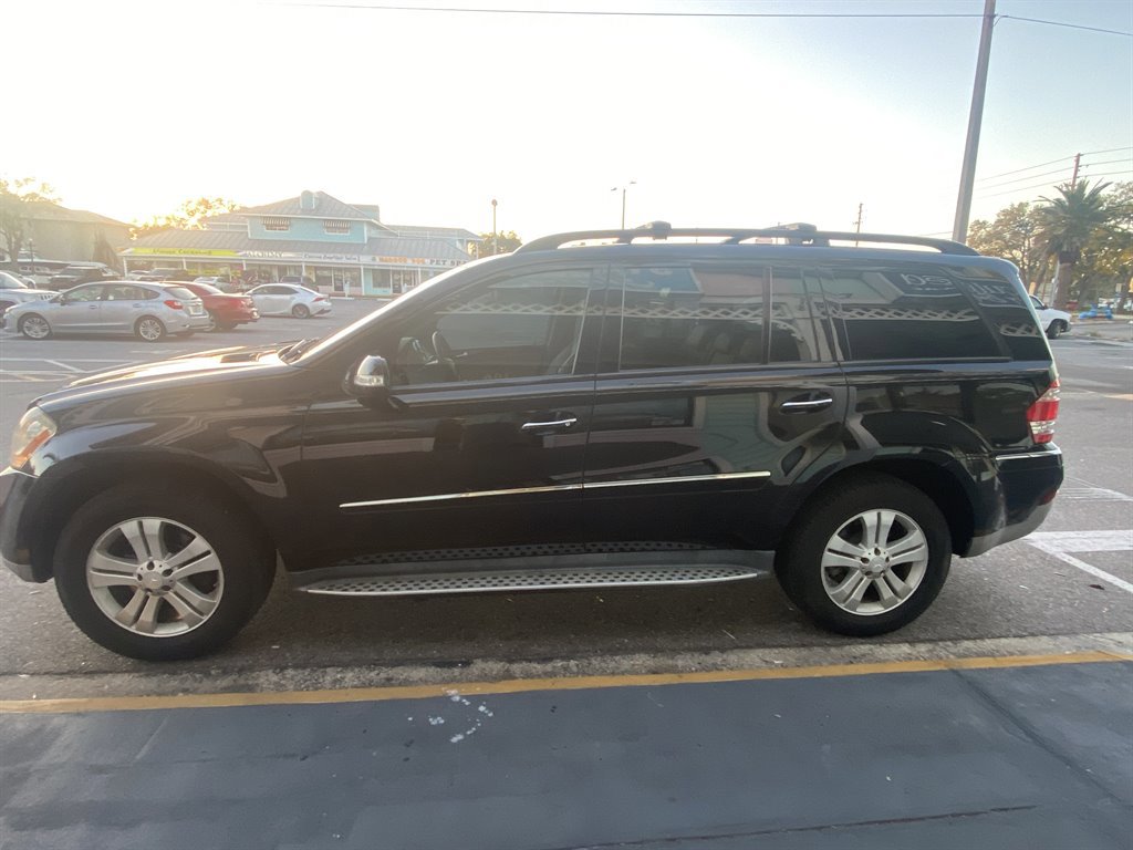 Used 2008 Mercedes-Benz GL 320 CDI 4MATIC image 4