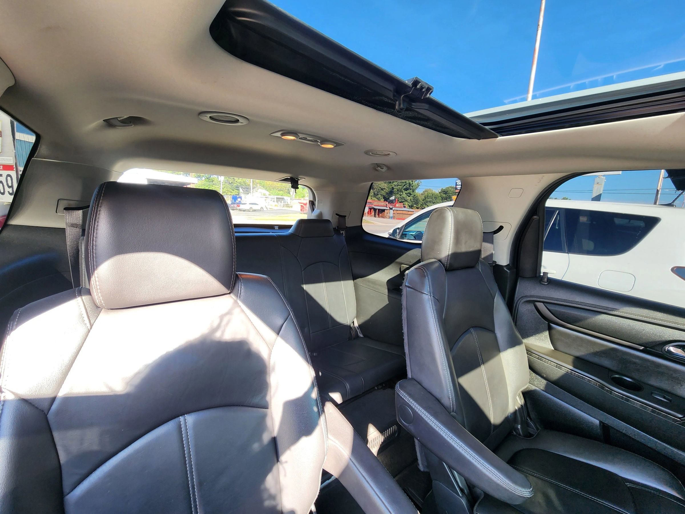 Used 2016 GMC Acadia SLT w/ Premium Edition image 12