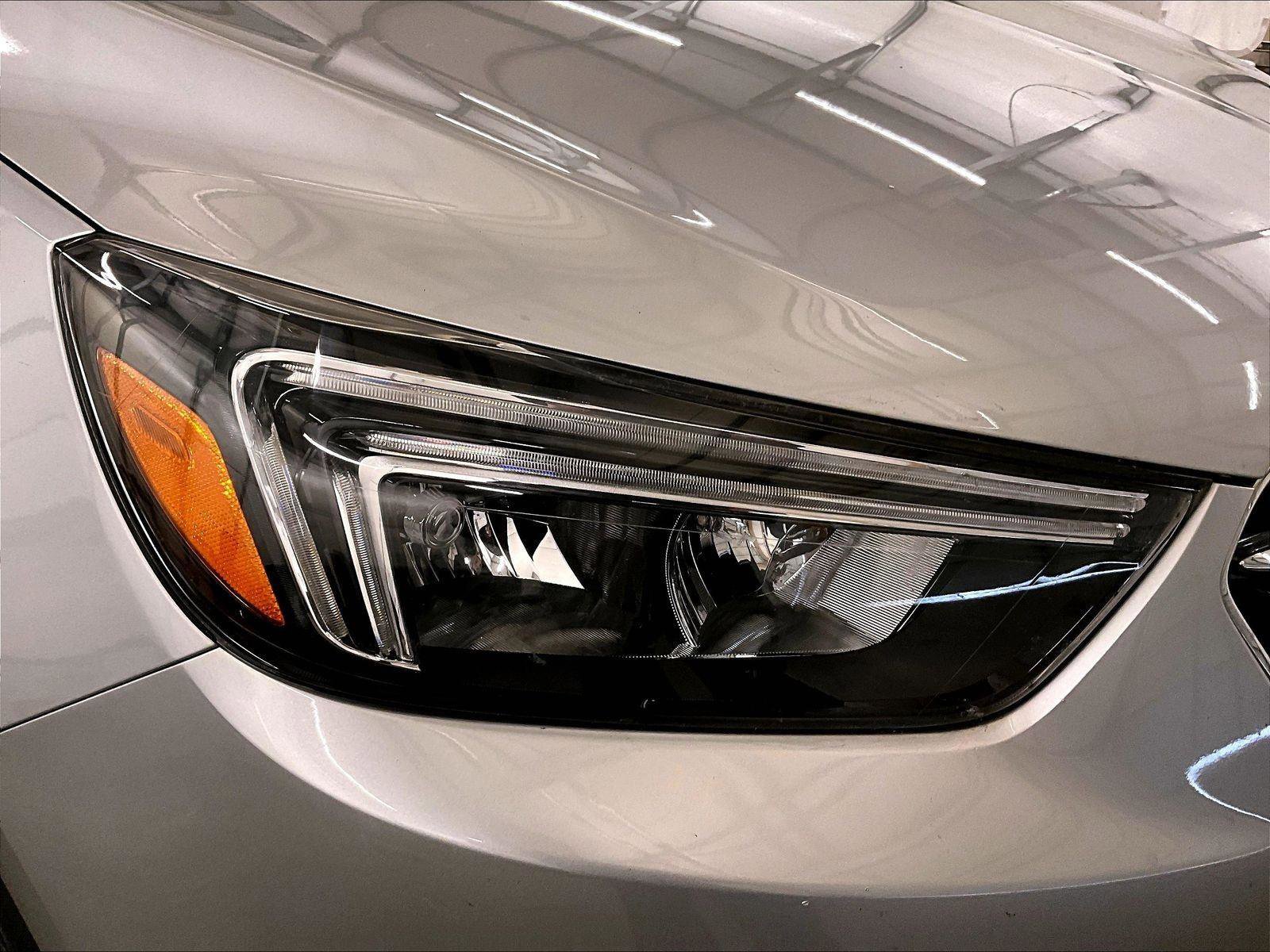 Used 2021 Buick Encore Preferred w/ Safety Package image 27