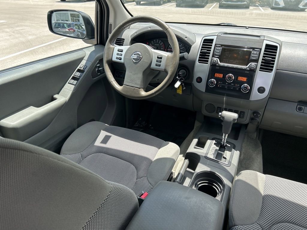 Used 2017 Nissan Frontier SV w/ SV Value Truck Package RWD image 10