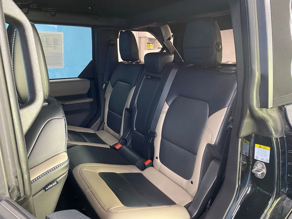 Used 2023 Ford Bronco Wildtrak image 35