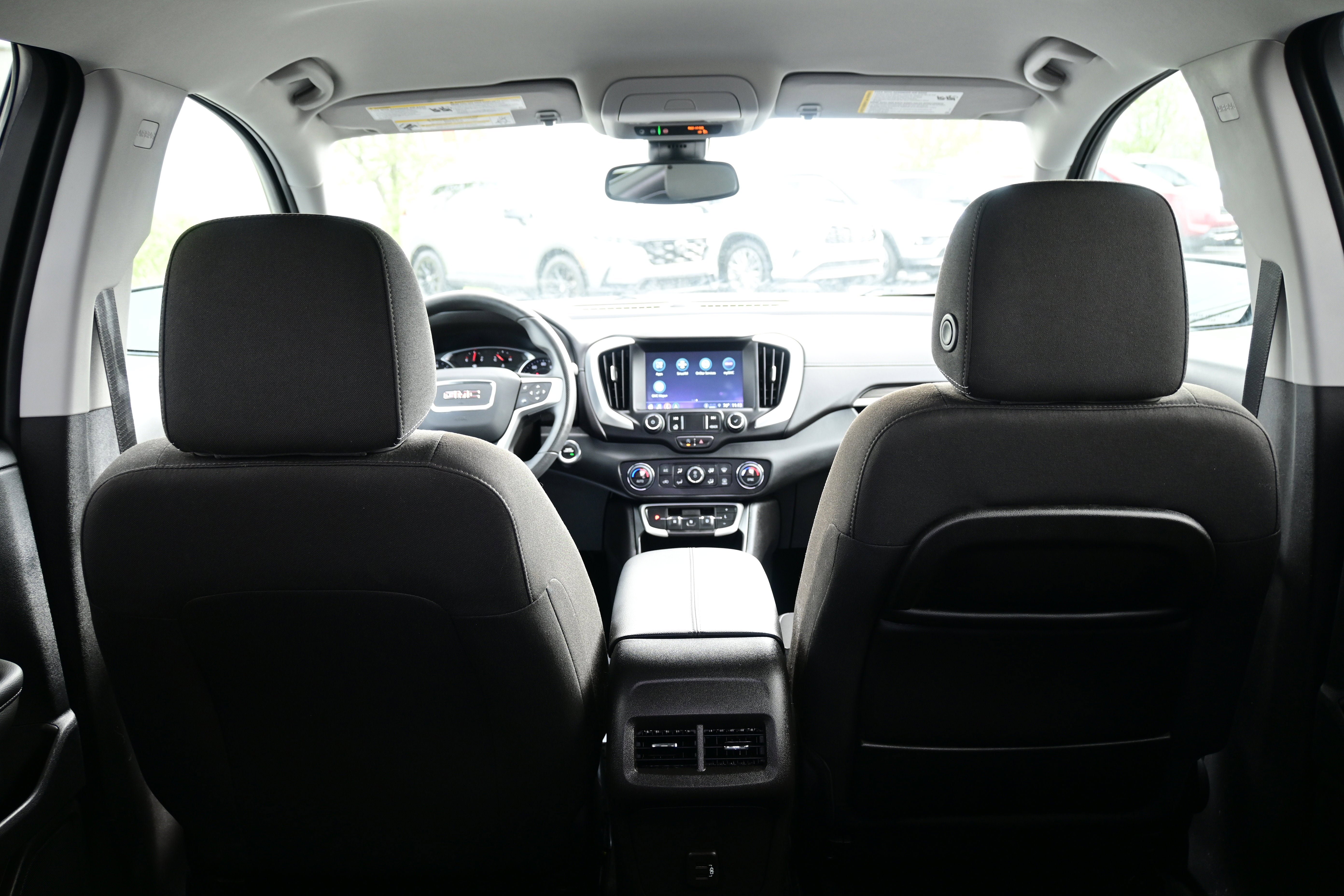 Used 2023 GMC Terrain SLE w/ Driver Convenience Package image 14