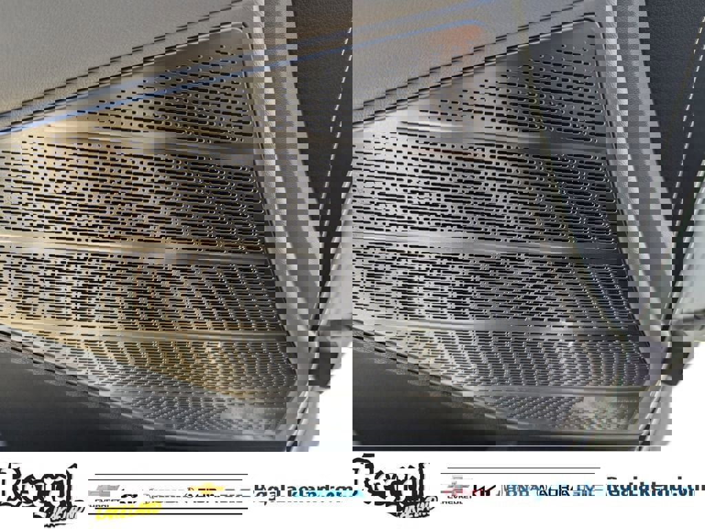 Used 2022 Hyundai Palisade Calligraphy w/ Winter Package image 18