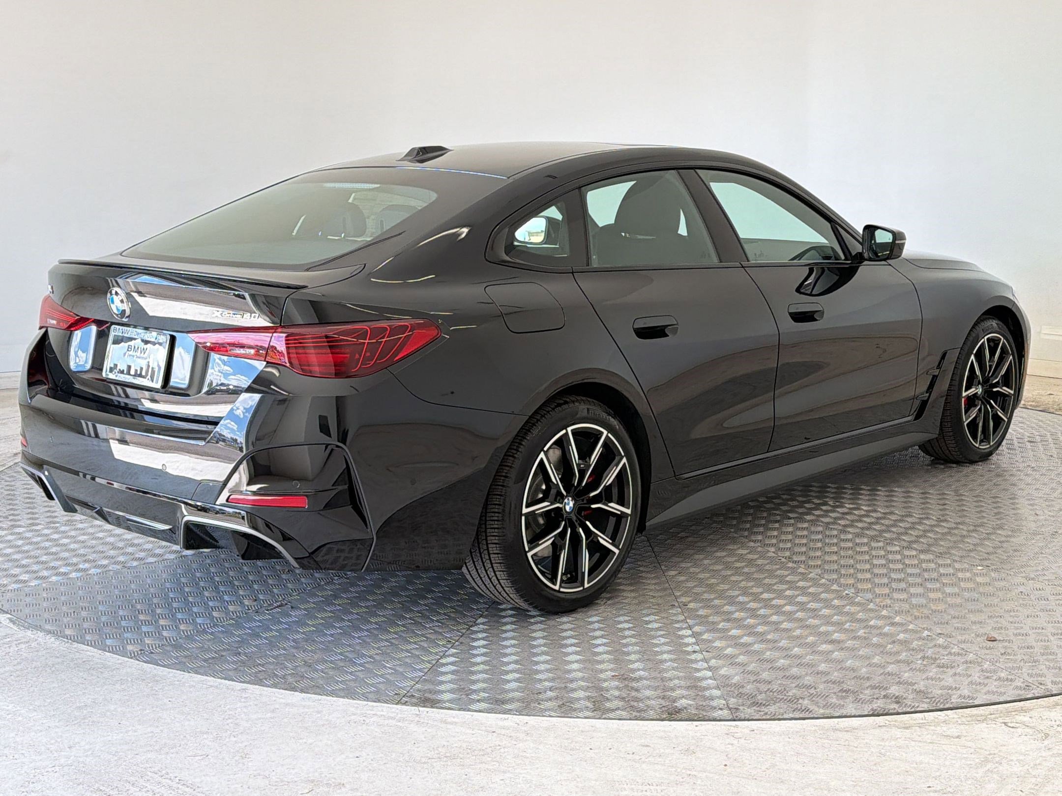 New 2026 BMW i4 xDrive40i w/ M Sport Package AWD/4WD image 9