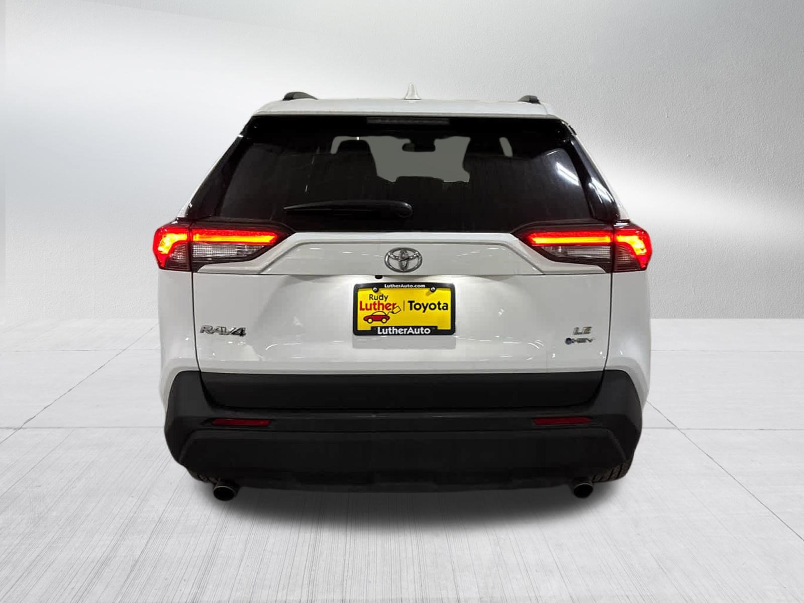 Certified 2025 Toyota RAV4 LE AWD/4WD image 5