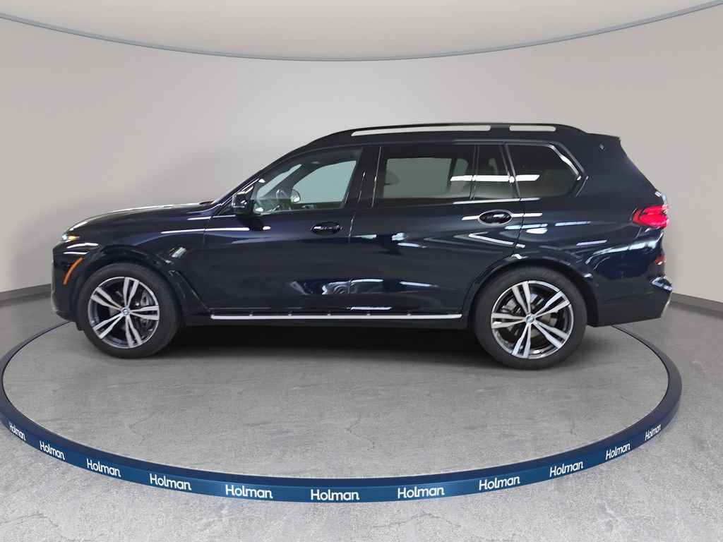 Used 2024 BMW X7 xDrive40i w/ M Sport Package AWD/4WD image 9