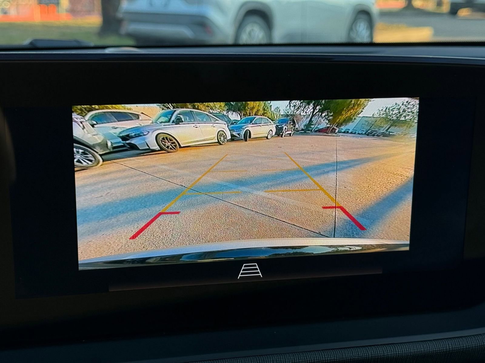 Used 2025 Buick Envista Sport Touring image 17