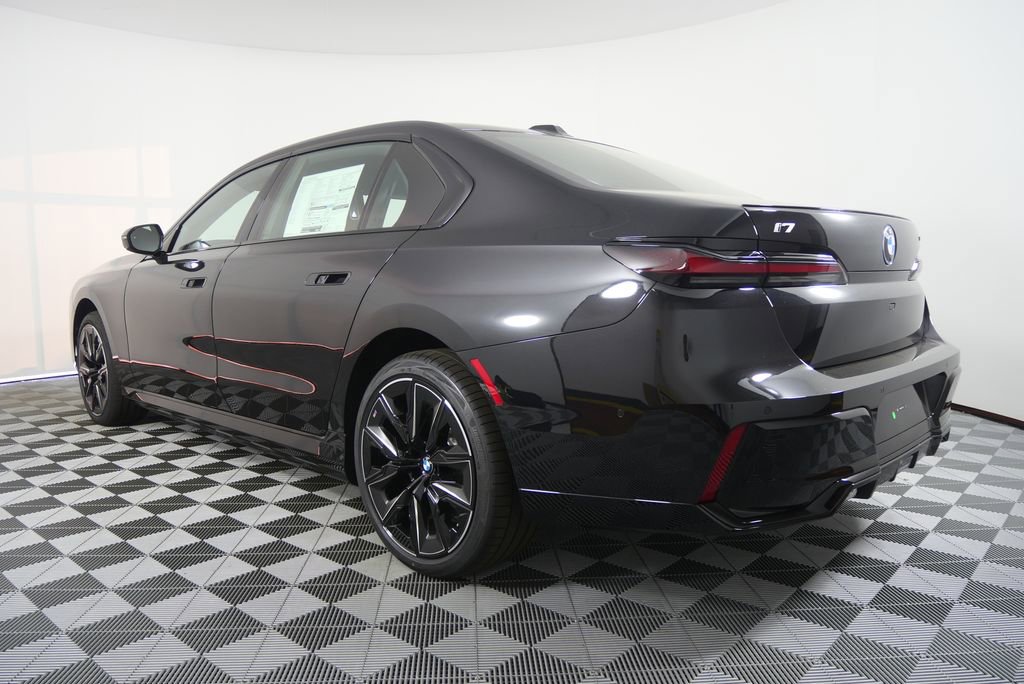 New 2026 BMW i7 xDrive60 w/ Executive Package AWD/4WD image 5