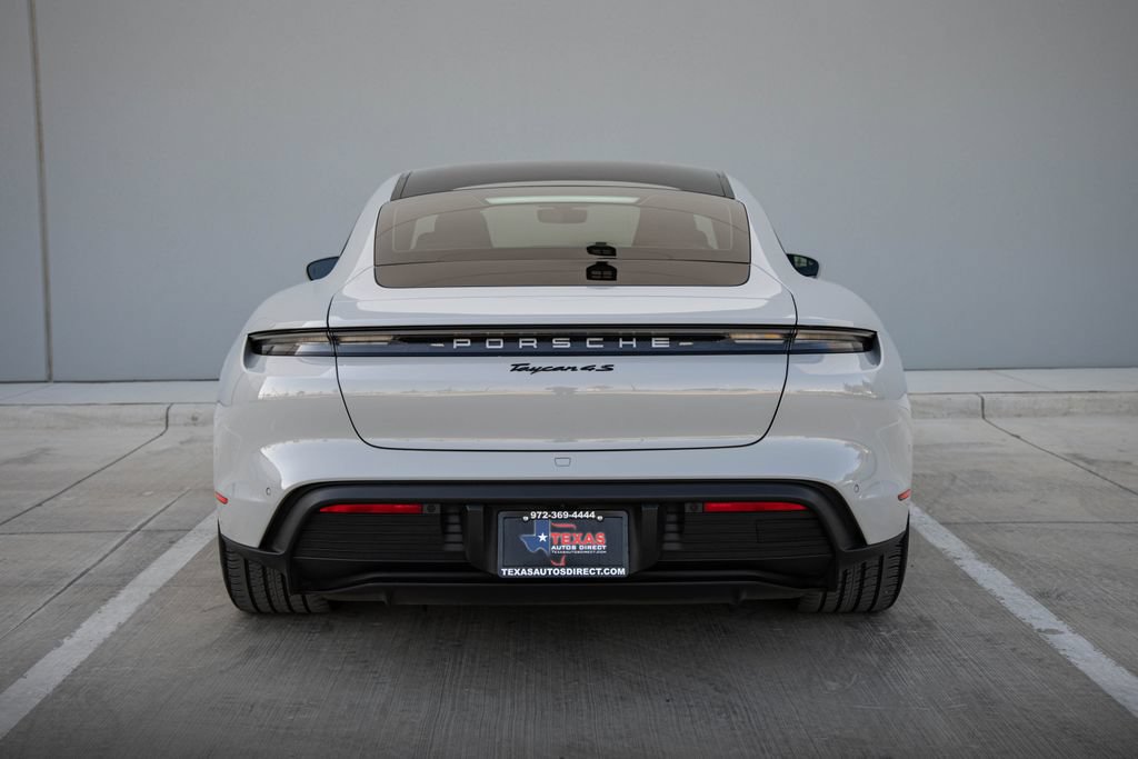 Used 2022 Porsche Taycan 4S AWD/4WD image 10