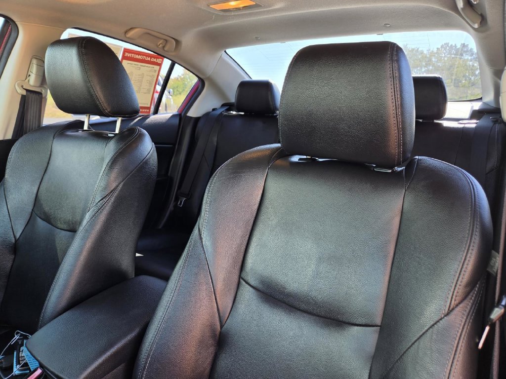 Used 2013 MAZDA MAZDA3 i Grand Touring w/ Tech Pkg FWD image 14