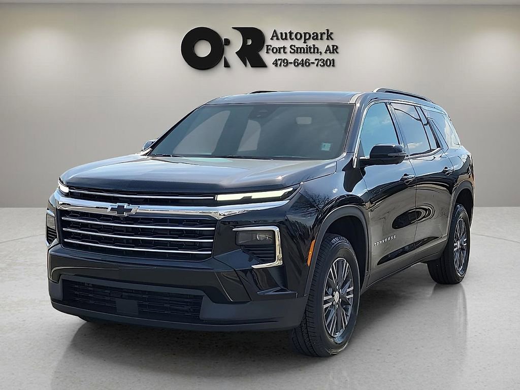 New 2026 Chevrolet Traverse LT w/ Driver Confidence Package FWD image 2