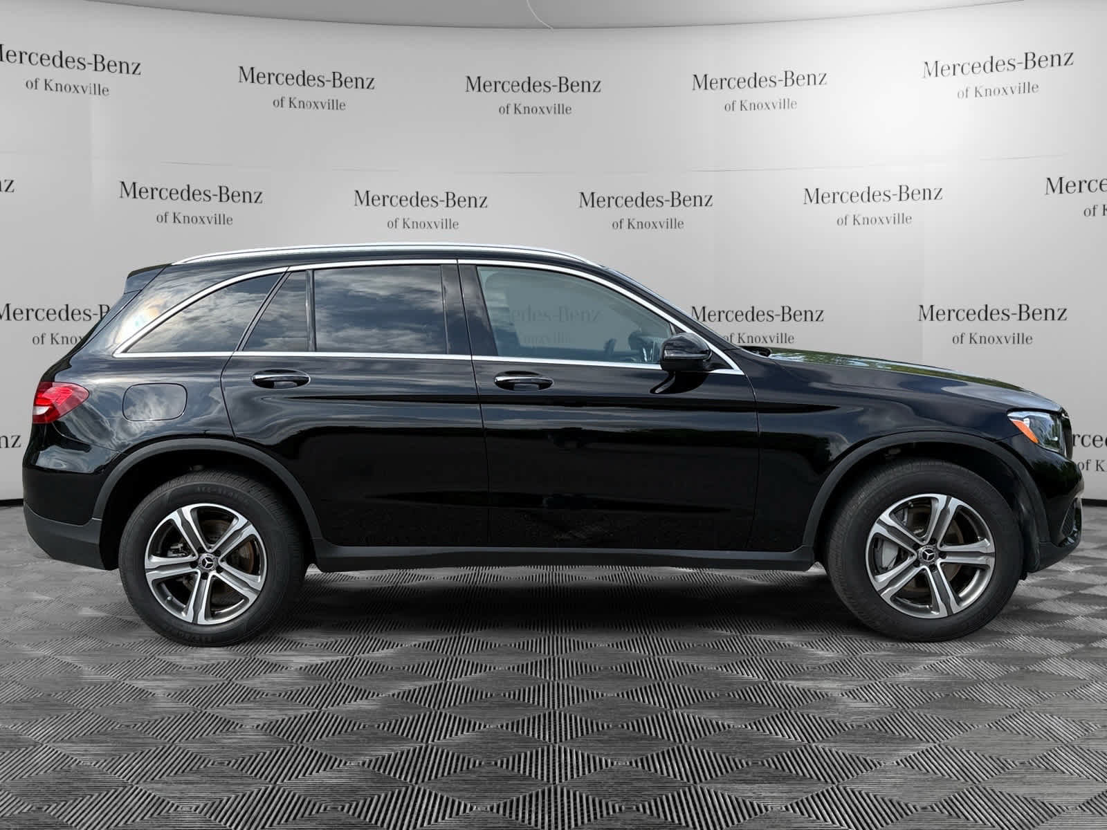 Used 2019 Mercedes-Benz GLC 300 image 6