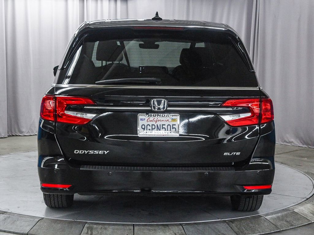 Used 2023 Honda Odyssey Elite image 5