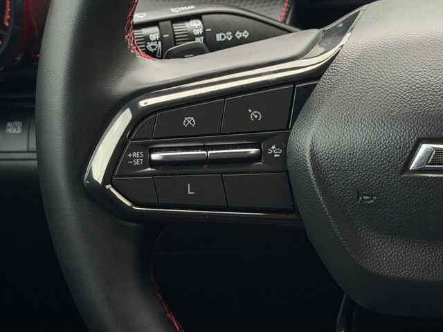 Used 2025 Chevrolet Equinox RS w/ Safety and Technology Package image 14