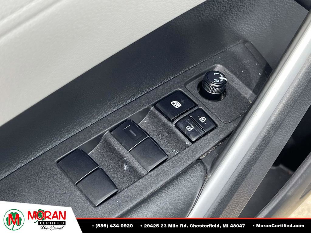 Used 2024 Toyota Corolla Cross L FWD image 15