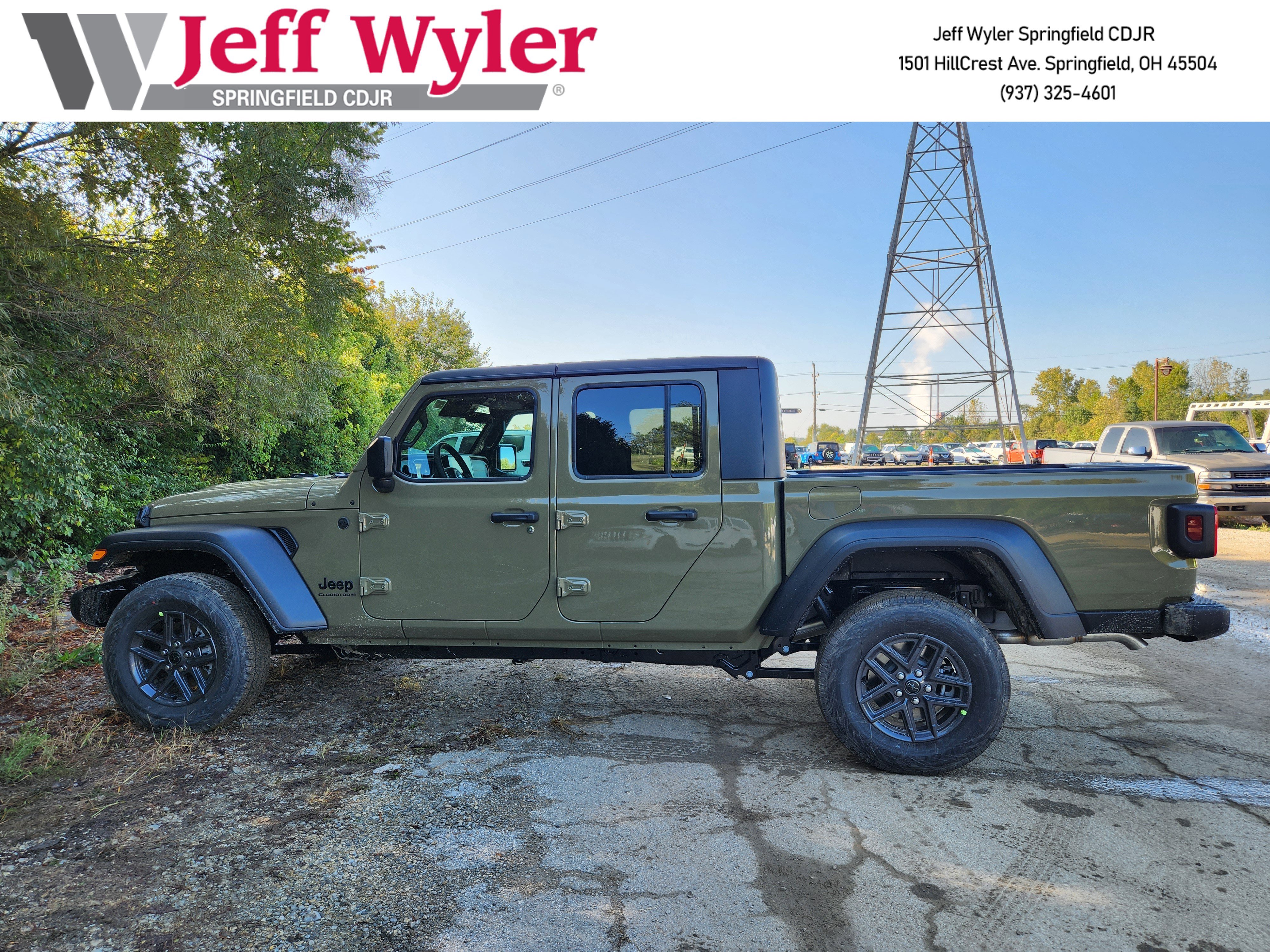 New 2025 Jeep Gladiator Sport image 17