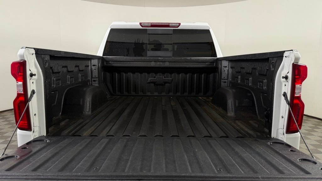 Used 2024 Chevrolet Silverado 1500 LT AWD/4WD image 11
