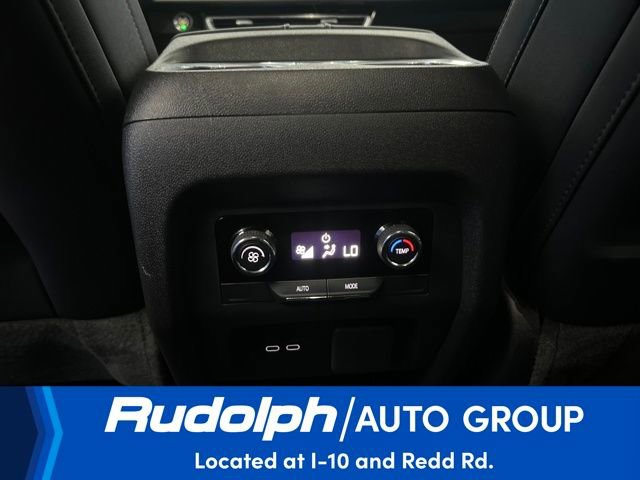 Used 2026 Chevrolet Traverse LT w/ Driver Confidence Package image 29