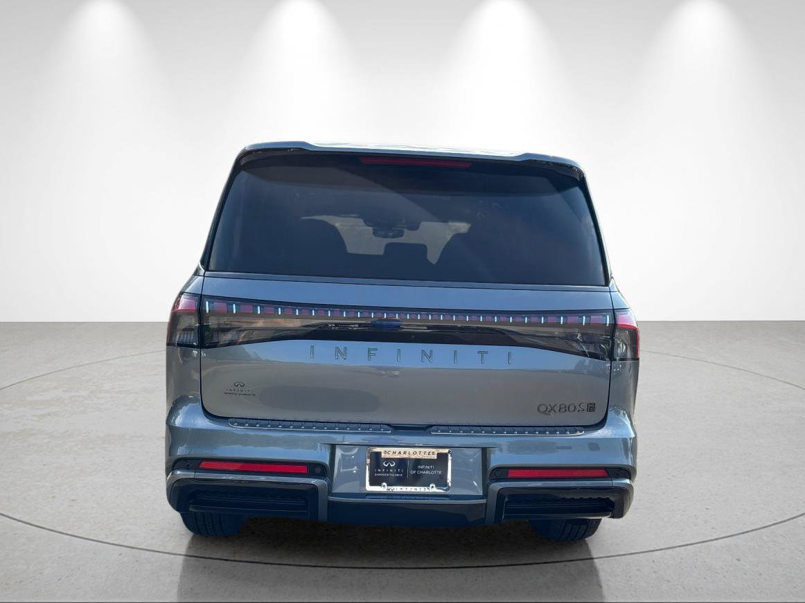 New 2027 INFINITI QX80 Sensory AWD/4WD image 4