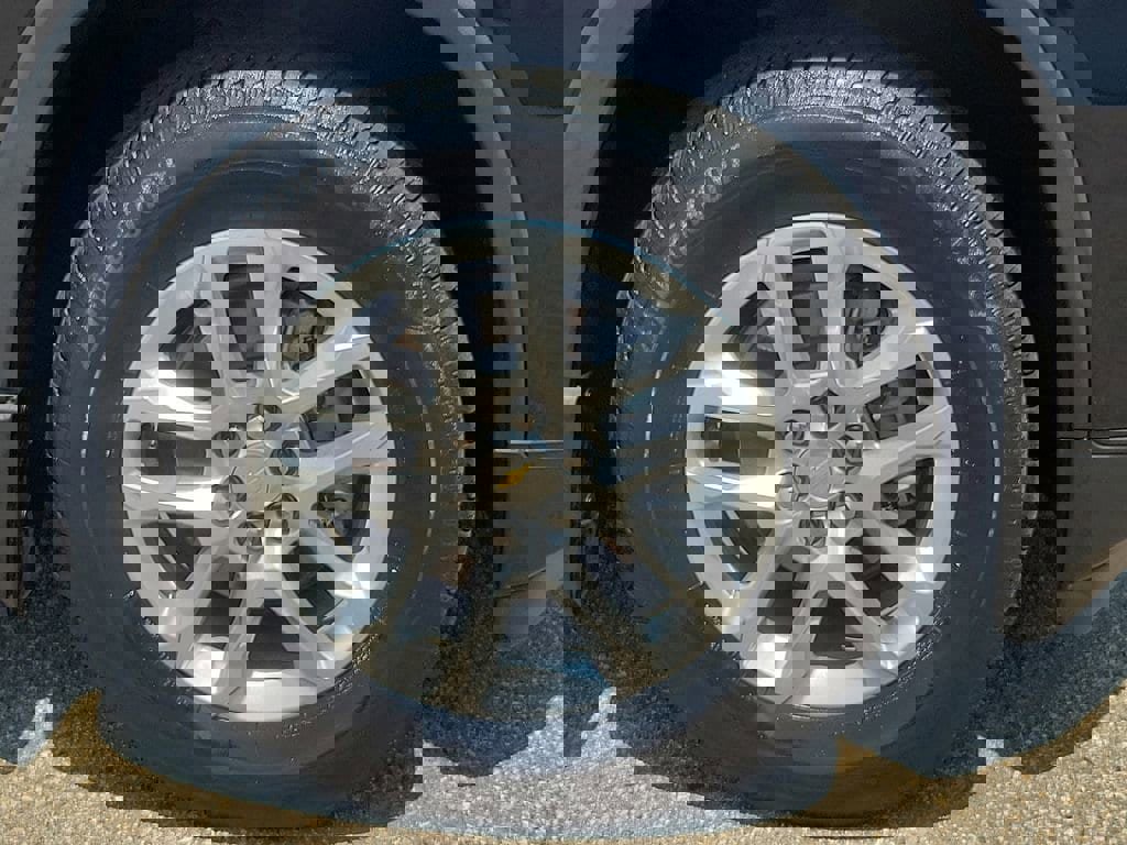 Used 2021 Chevrolet Traverse LS w/ LPO, Floor Liner Package image 35