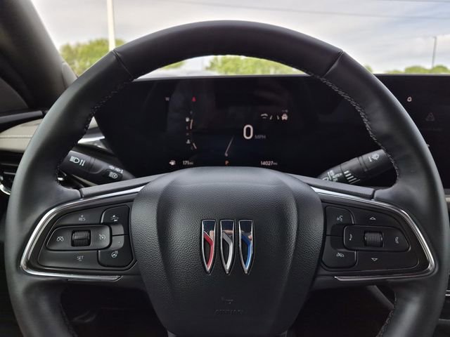 Used 2025 Buick Envista Avenir FWD image 24