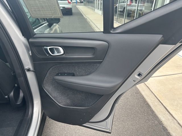 Certified 2025 Volvo XC40 B5 Plus image 12