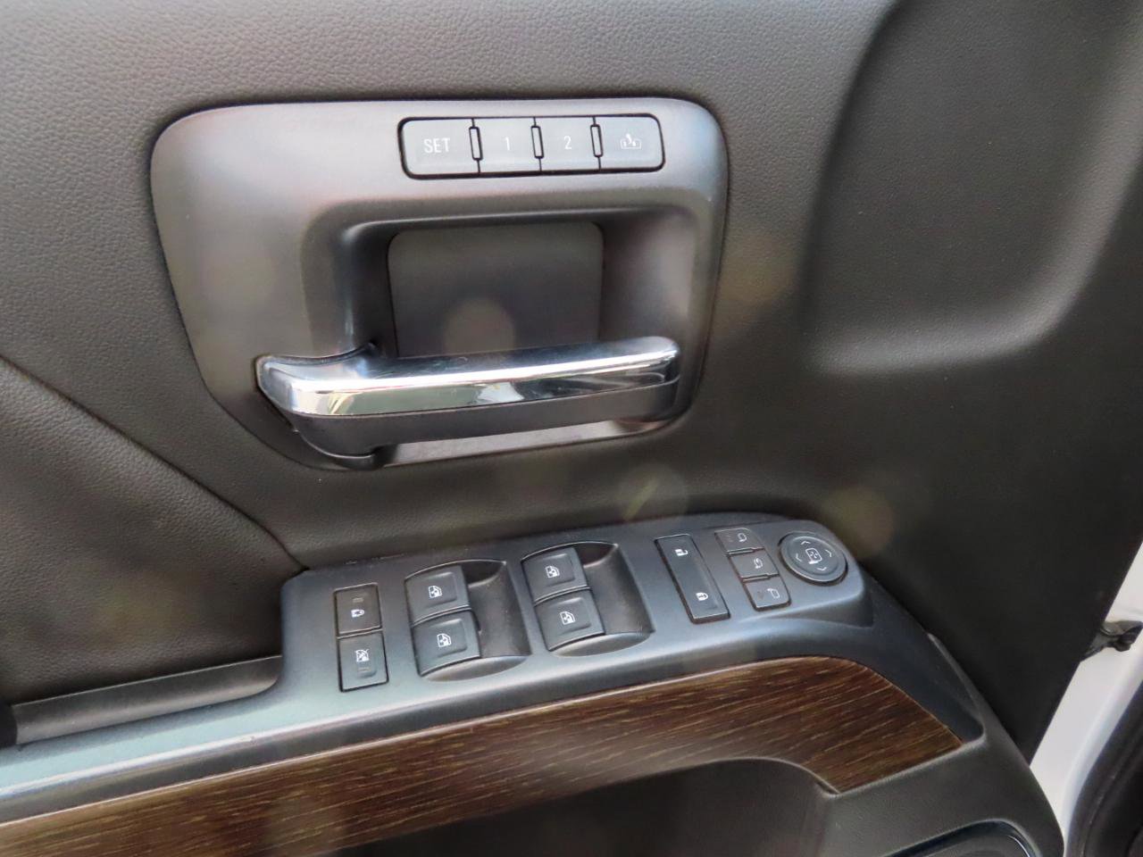 Used 2019 GMC Sierra 3500 Denali w/ Duramax Plus Package image 29