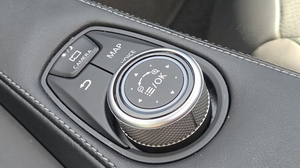 Certified 2022 INFINITI QX55 Essential w/ Proassist Package AWD/4WD image 18