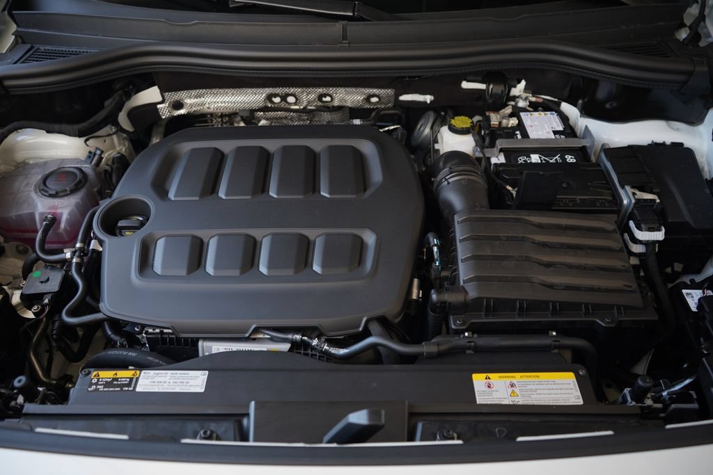 New 2026 Volkswagen Tiguan SE R-Line AWD/4WD image 12