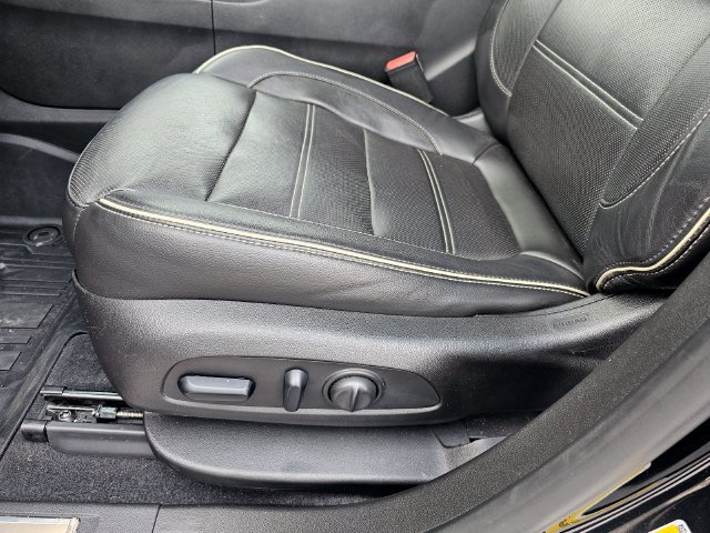Used 2019 GMC Acadia Denali w/ Technology Package FWD image 21