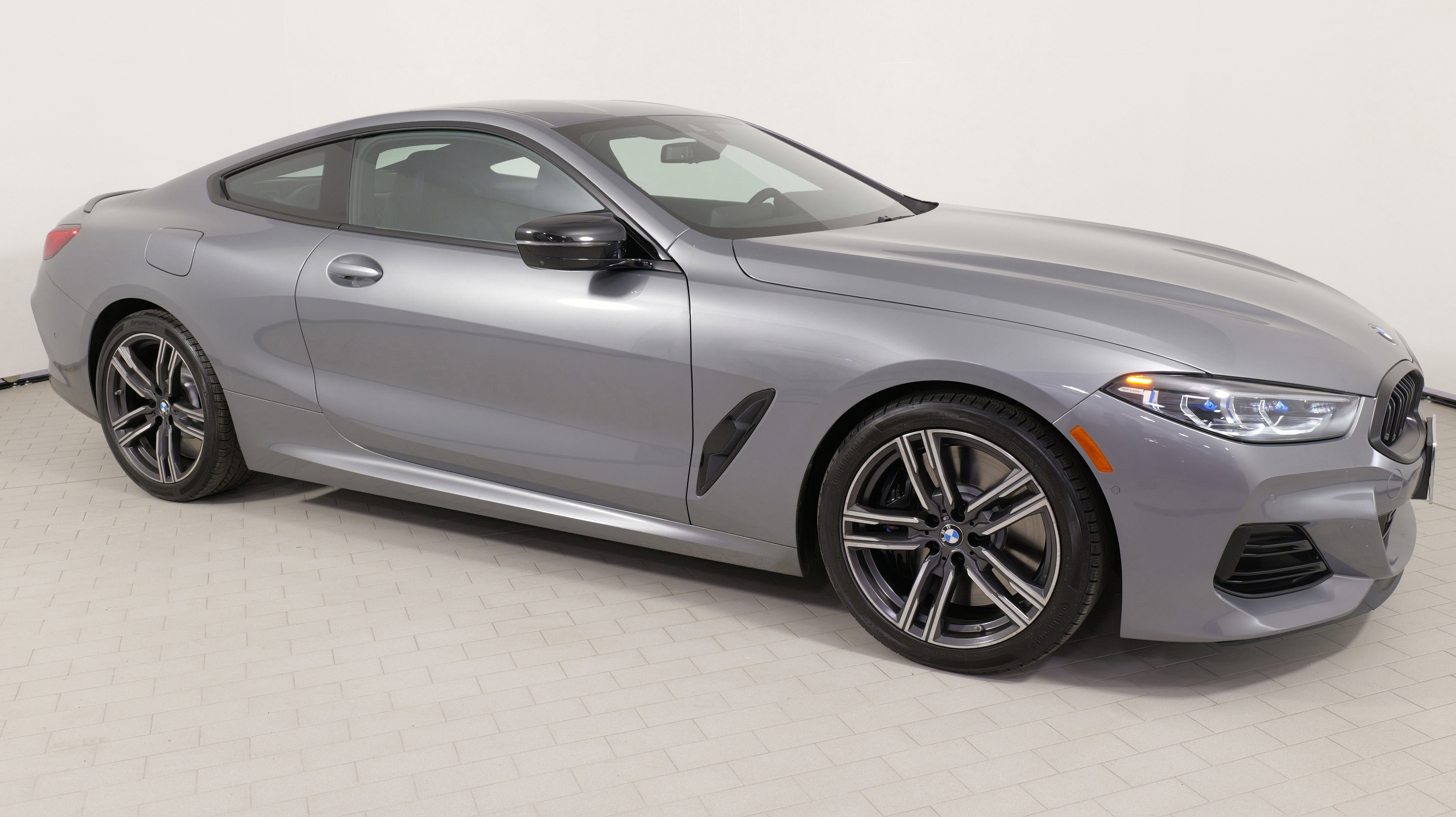 Used 2023 BMW M850i xDrive Coupe w/ Driving Assistance Package image 8