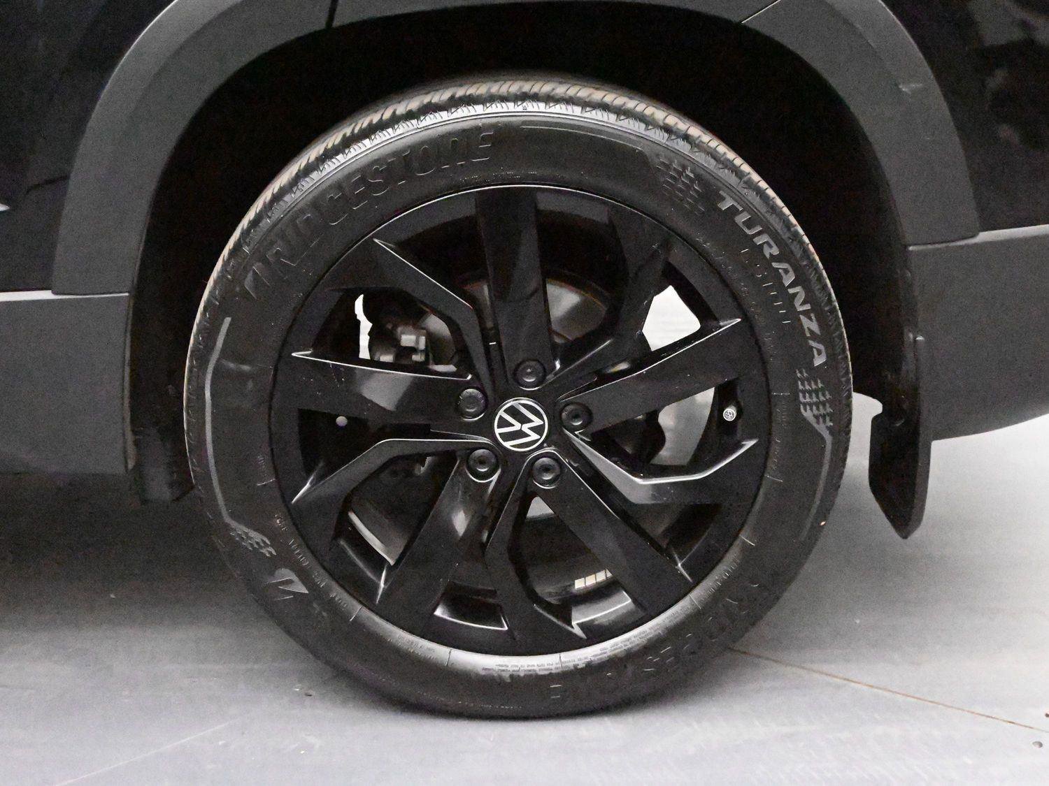 Used 2023 Volkswagen Taos SE image 11