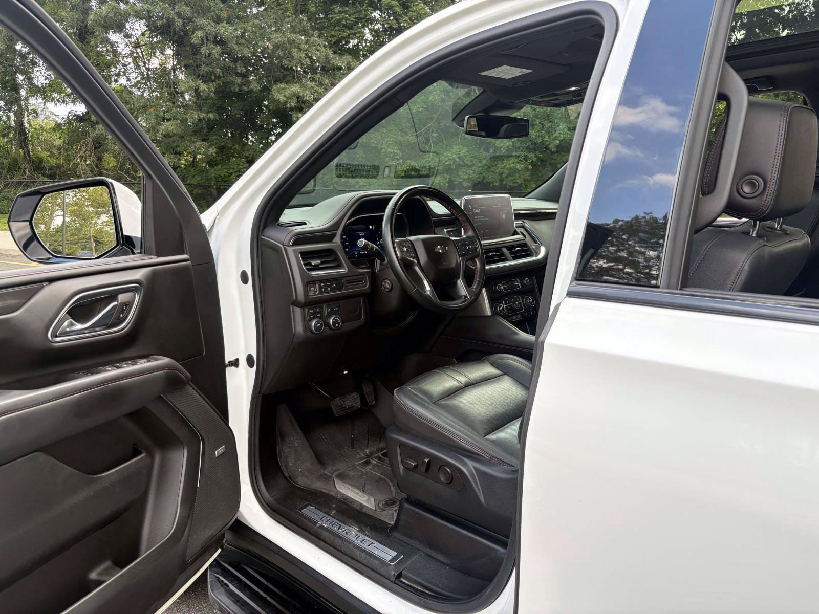 Used 2023 Chevrolet Tahoe RST AWD/4WD image 13