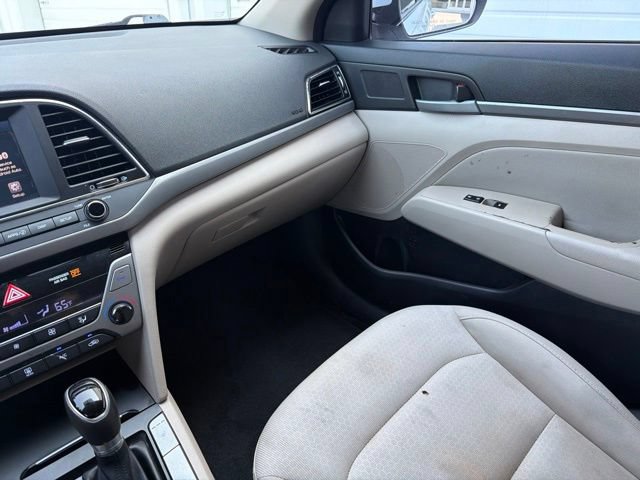 Used 2017 Hyundai Elantra Value Edition FWD image 32