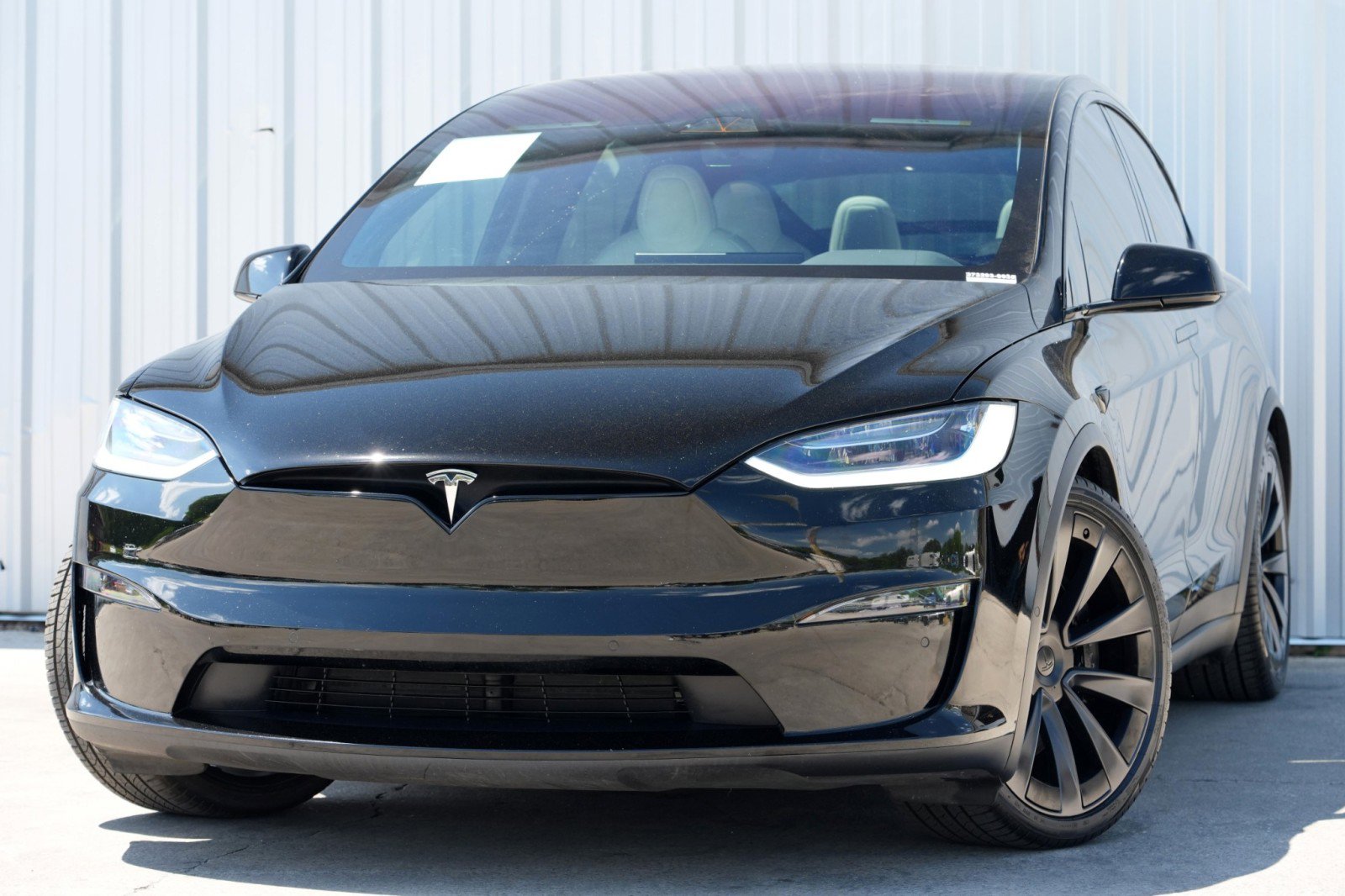 Used 2023 Tesla Model X AWD/4WD image 3