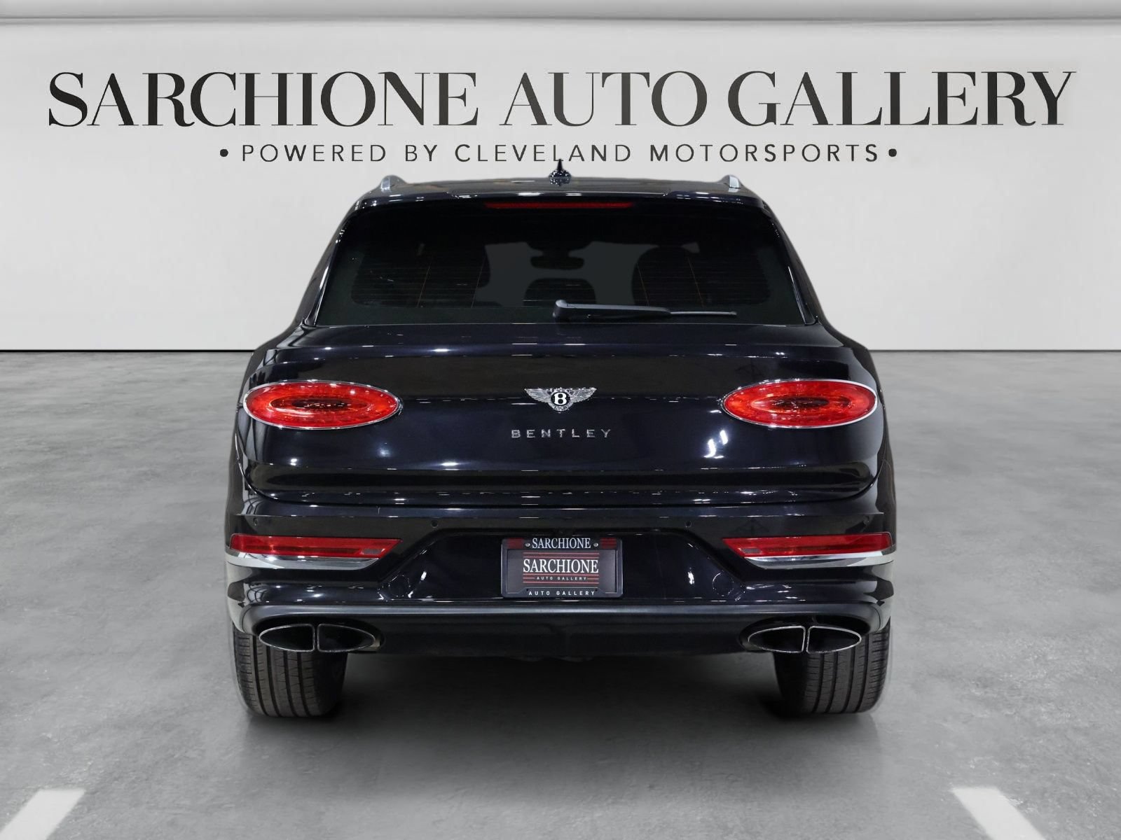 Used 2022 Bentley Bentayga AWD/4WD image 9